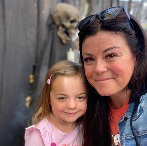 Meet your Posher, Becky